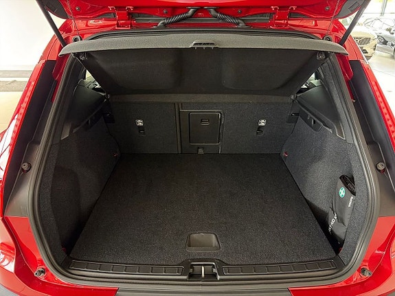 Volvo XC40 14 of 14