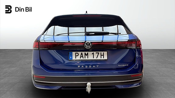 Volkswagen Passat 5 of 14