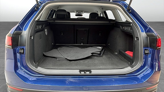 Volkswagen Passat 13 of 14