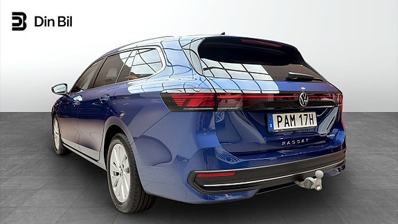Volkswagen Passat 3 of 14