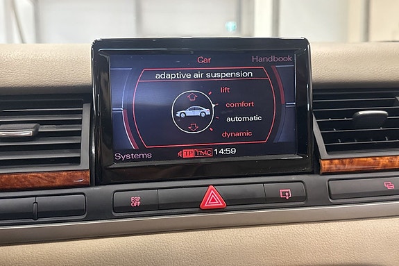 Audi A8 14 of 25