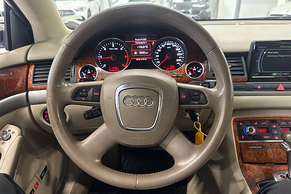 Audi A8 10 of 25