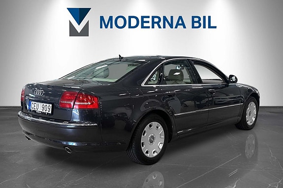 Audi A8 6 of 25