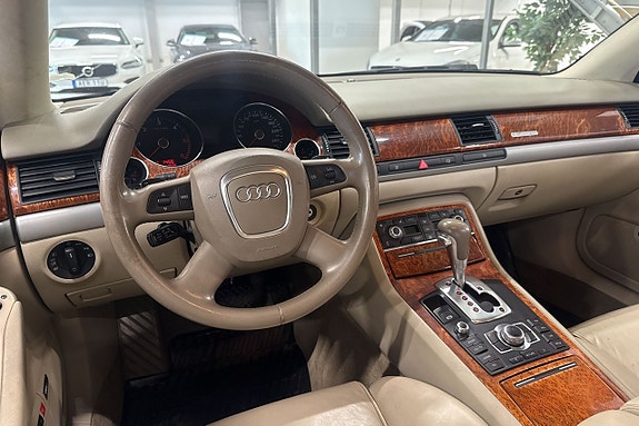 Audi A8 9 of 25