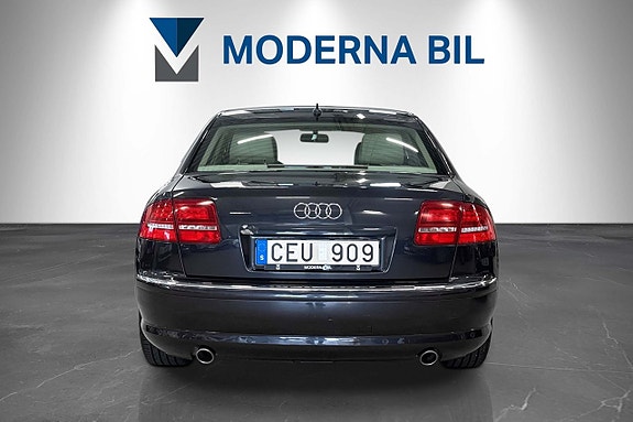 Audi A8 5 of 25
