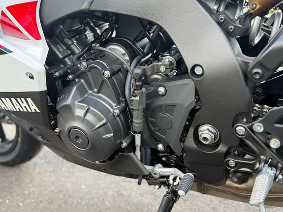 Yamaha R9 70TH Anniversary 11 of 11