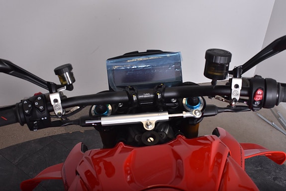 Ducati Streetfighter V4S 1 ex till kanonpris! Spara 39.100:- /omgående lev! 14 of 14