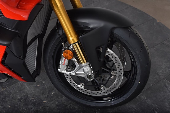 Ducati Streetfighter V4S 1 ex till kanonpris! Spara 39.100:- /omgående lev! 10 of 14