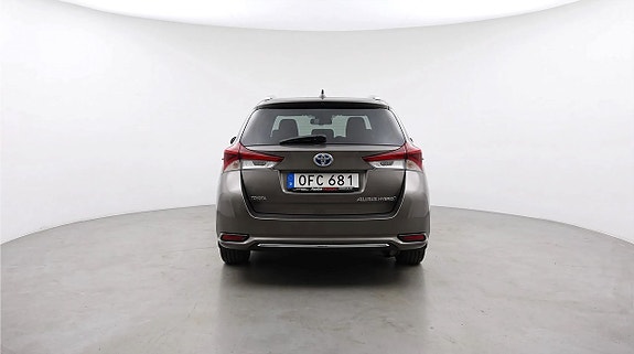 Toyota Auris 5 of 23
