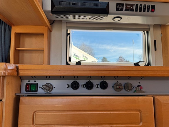 Hobby 560 |Ul/UF Gasoltestad|Långbäddar| 17 of 25