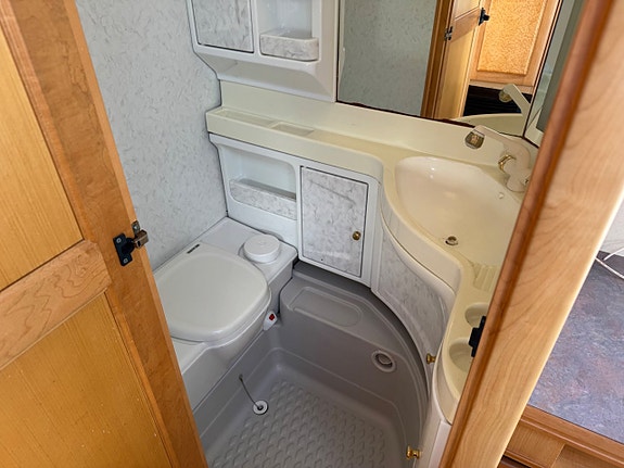 Hobby 560 |Ul/UF Gasoltestad|Långbäddar| 20 of 25