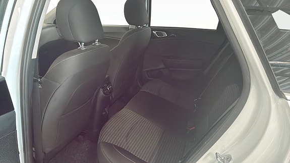 Kia Ceed 9 of 18