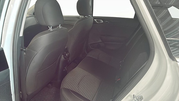 Kia Ceed 9 of 18