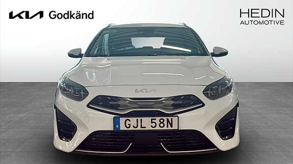 Kia Ceed 2 of 18