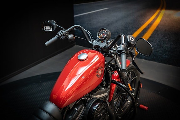 Harley-Davidson Sportster Iron 883 (XL883N) 5 of 18