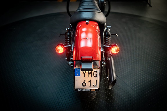Harley-Davidson Sportster Iron 883 (XL883N) 6 of 18
