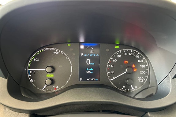 Toyota Yaris 16 of 21