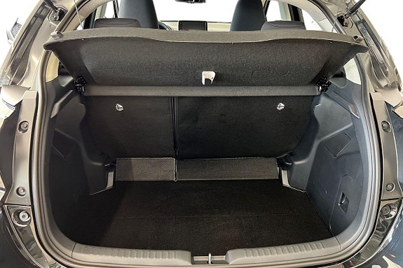 Toyota Yaris 12 of 21