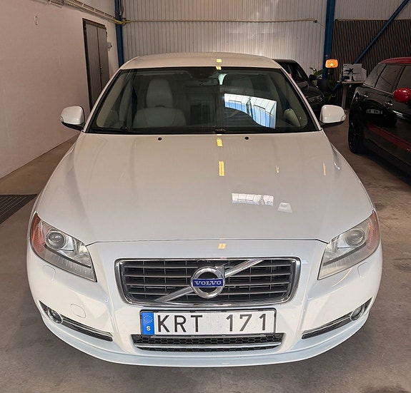 Volvo S80 6 of 11