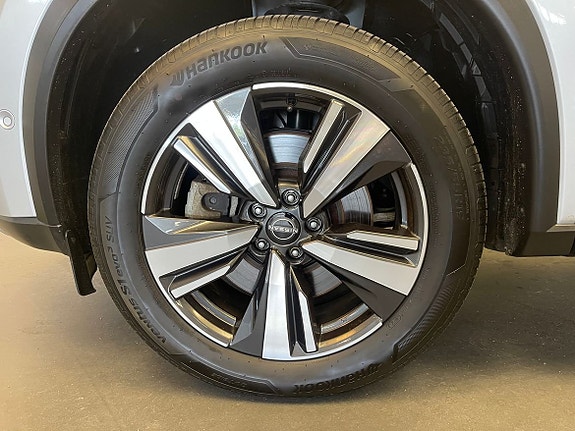 Nissan X-Trail 8 of 14