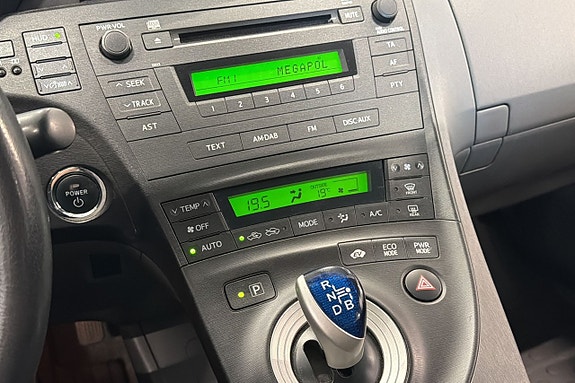 Toyota Prius+ 11 of 19