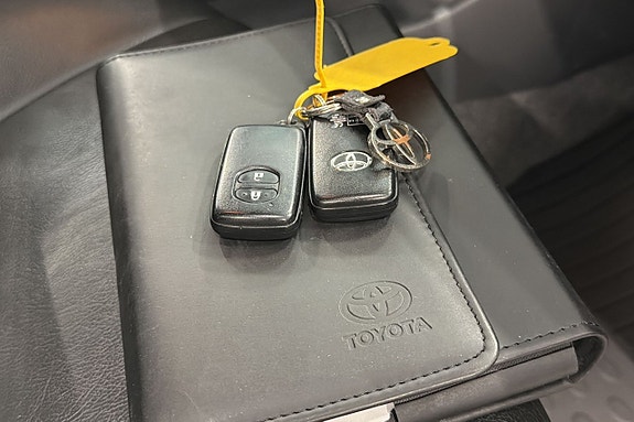 Toyota Prius+ 19 of 19