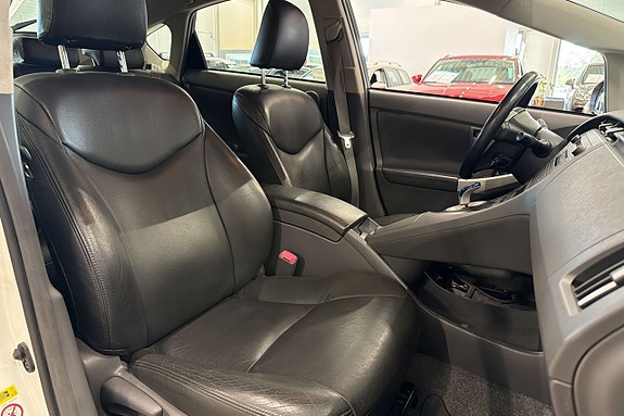 Toyota Prius+ 15 of 19