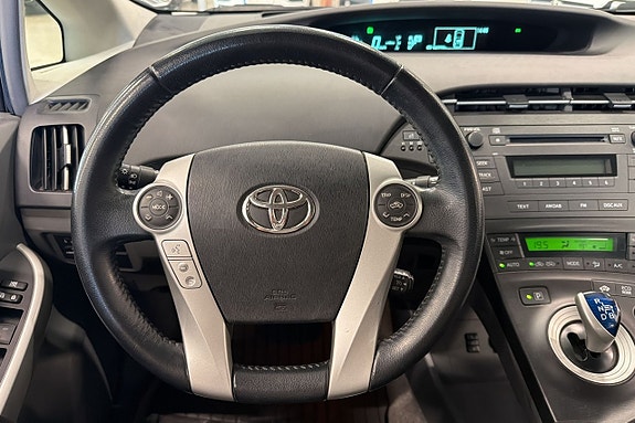 Toyota Prius+ 9 of 19