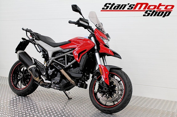 Ducati Hyperstrada 939 ABS 2 of 17