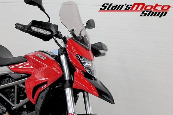 Ducati Hyperstrada 939 ABS 7 of 17