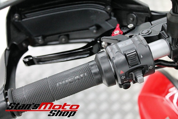 Ducati Hyperstrada 939 ABS 16 of 17