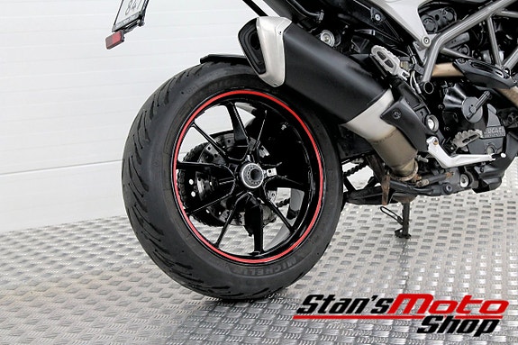 Ducati Hyperstrada 939 ABS 4 of 17