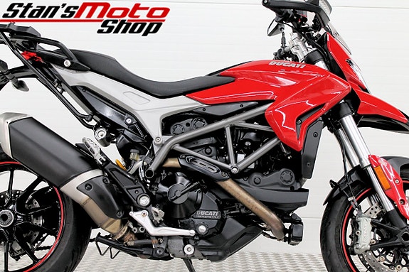 Ducati Hyperstrada 939 ABS 5 of 17