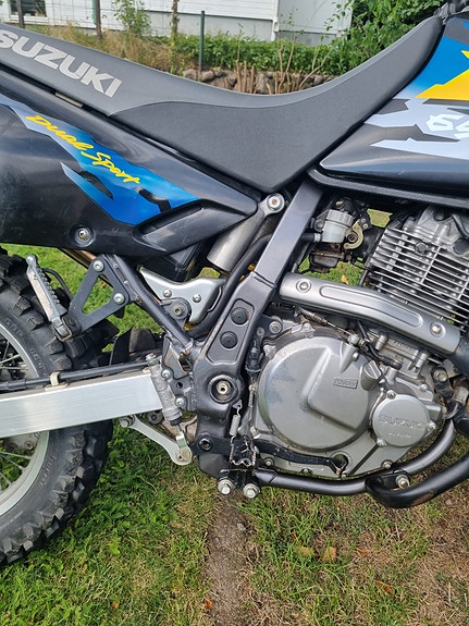 Suzuki DR650SE 6 of 9