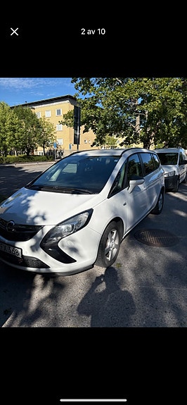 Opel Zafira Tourer 2 of 4