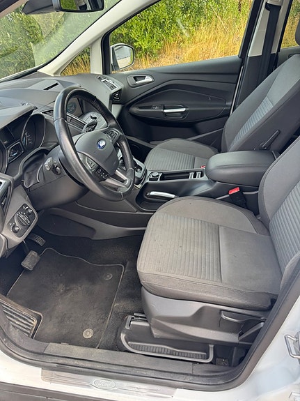 Ford C-Max 11 of 19