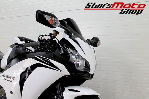 Honda Powersports CBR1000RR Yoshimura 7 of 17