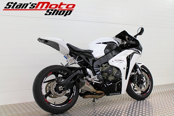 Honda Powersports CBR1000RR Yoshimura 3 of 17