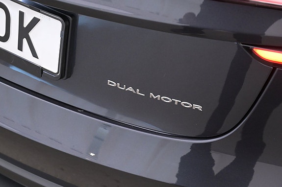 Tesla Model 3 25 of 27