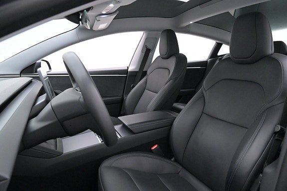 Tesla Model 3 8 of 27