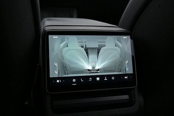 Tesla Model 3 21 of 27