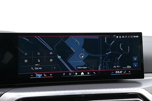 BMW i4 12 of 27