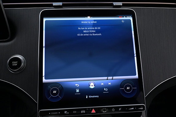 Mercedes-Benz EQE SUV 18 of 27