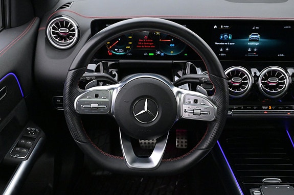 Mercedes-Benz EQA300 7 of 27