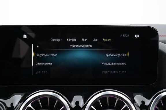 Mercedes-Benz EQA300 16 of 27