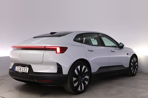 Polestar 4 5 of 27