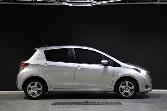 Toyota Yaris 7 of 26