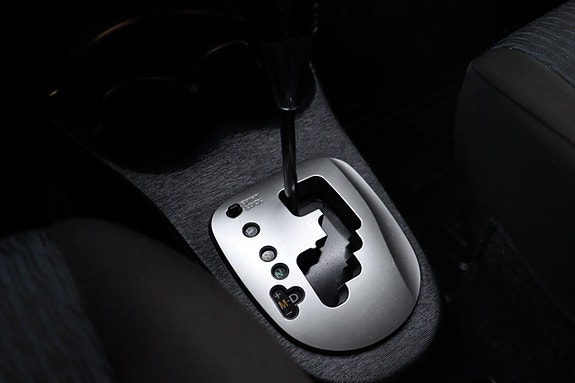 Toyota Yaris 21 of 26
