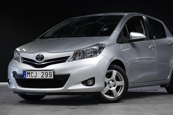 Toyota Yaris 4 of 26