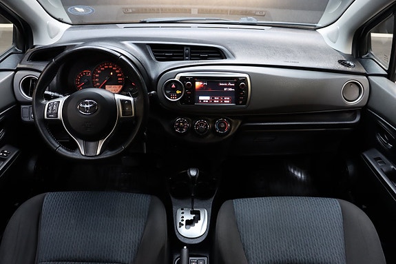 Toyota Yaris 17 of 26